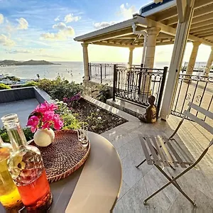 https://blue-room-in-a-shared-villa-diamant-with-communal-pool.comcaribbean.com